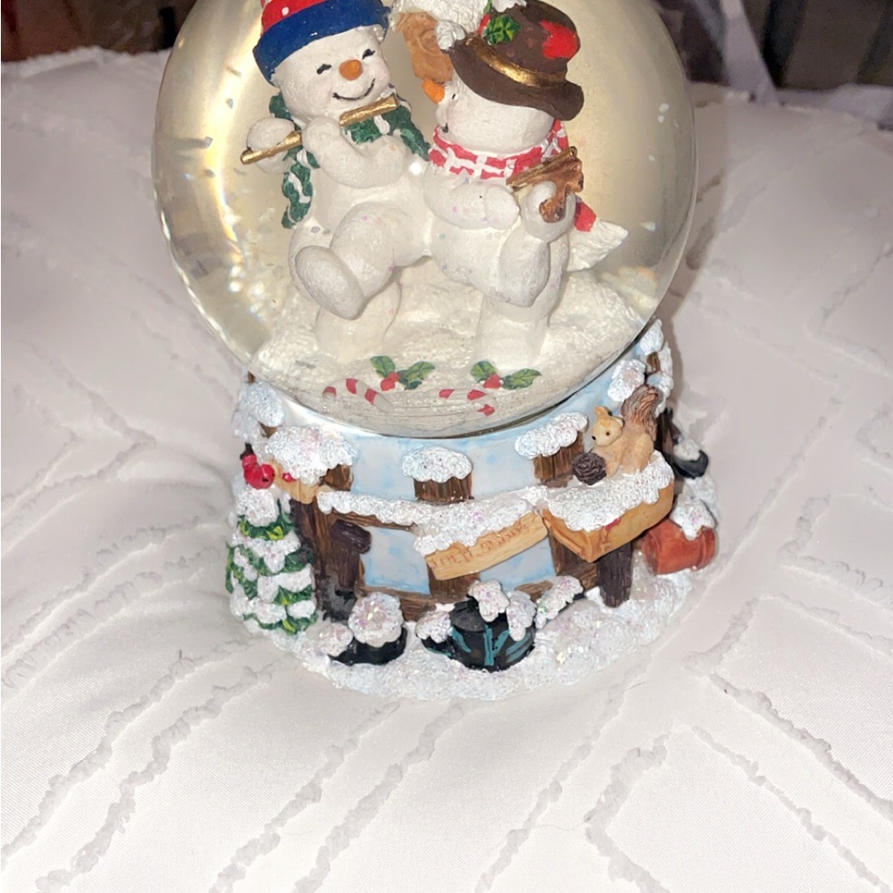 Festive Snowman Holiday Snow Globe Collectible